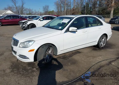 2013 Mercedes-Benz C 300 Luxury 4Matic from USA, damaged, VIN WDDGF8AB7DA786221